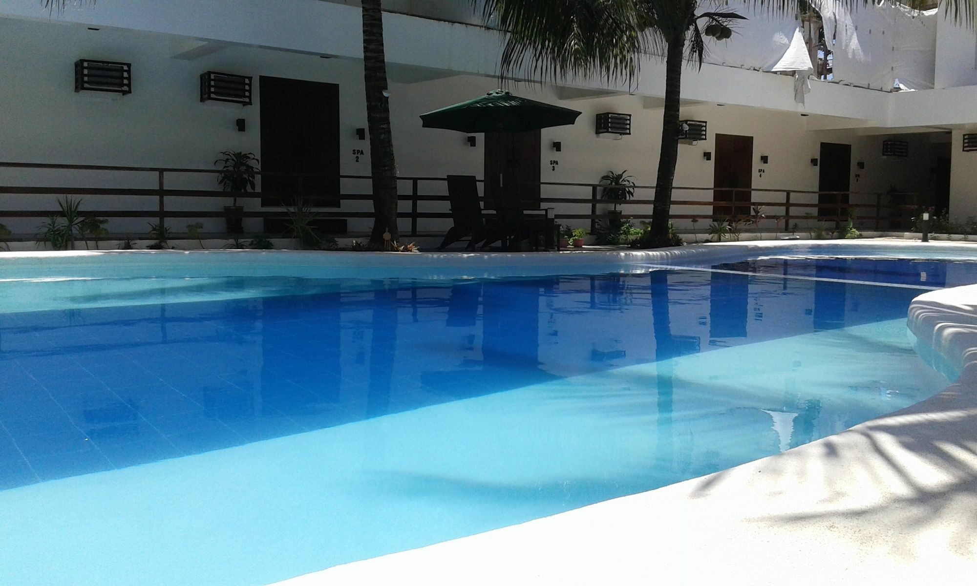 Feliness Resort Manoc-Manoc Ngoại thất bức ảnh