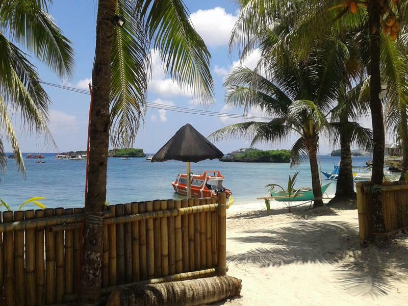 Feliness Resort Manoc-Manoc Ngoại thất bức ảnh