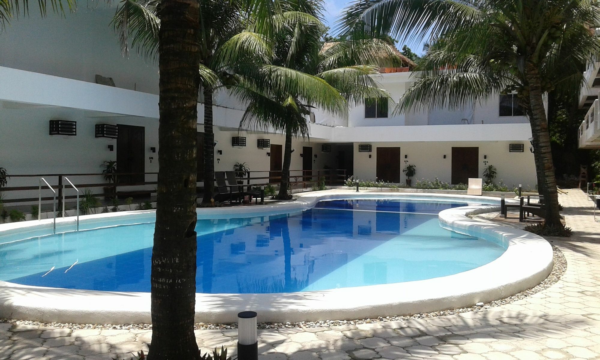 Feliness Resort Manoc-Manoc Ngoại thất bức ảnh